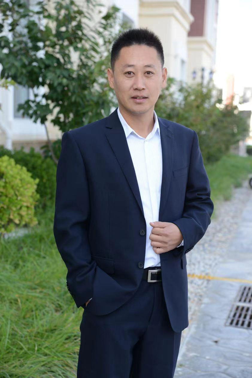 骨干地理教师房洪强